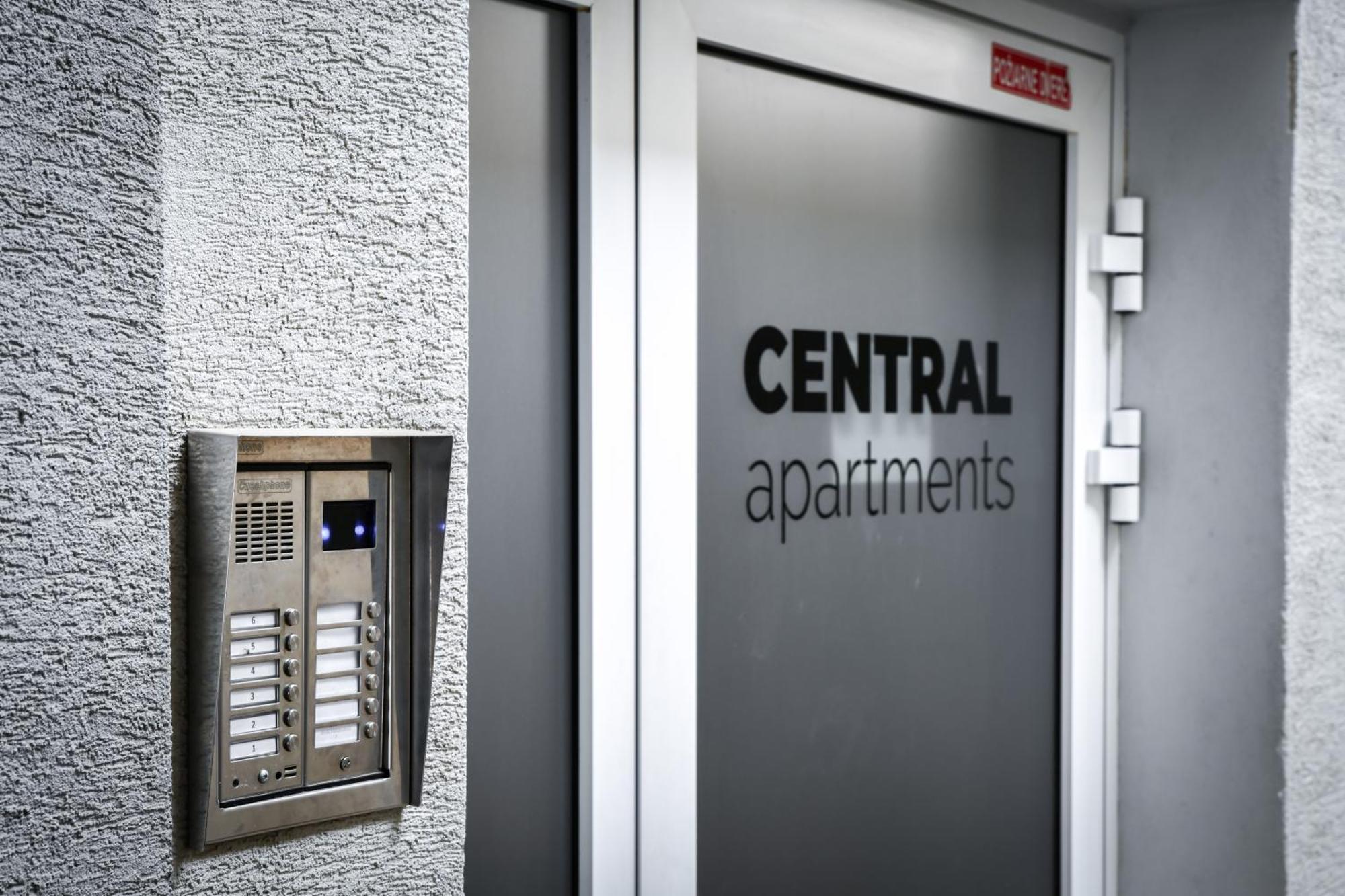 Central Apartments マルティン エクステリア 写真